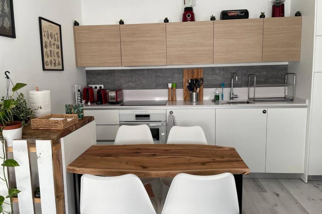 Apartamento De Lujo Con Piscina En ตาริฟา ภายนอก รูปภาพ