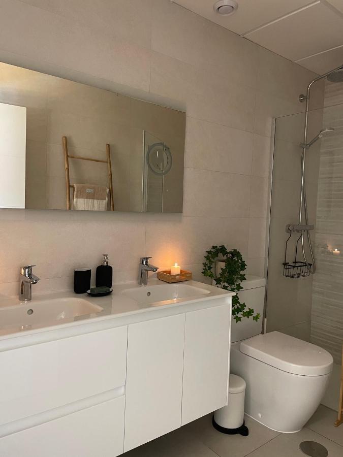 Apartamento De Lujo Con Piscina En ตาริฟา ภายนอก รูปภาพ